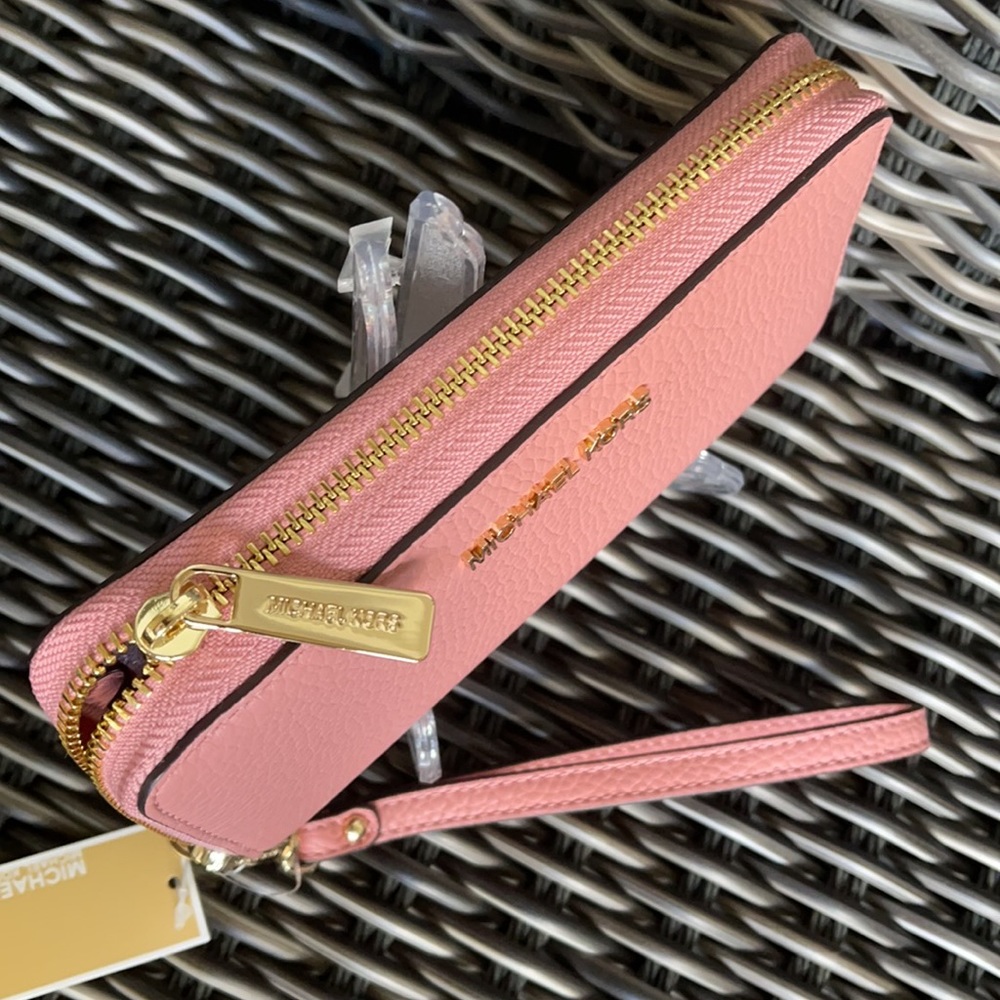 Michael Kors Jet Set Travel Lg Flat Multifunctional Phone Case-Wristlet-Wallet - Picture 16 of 16